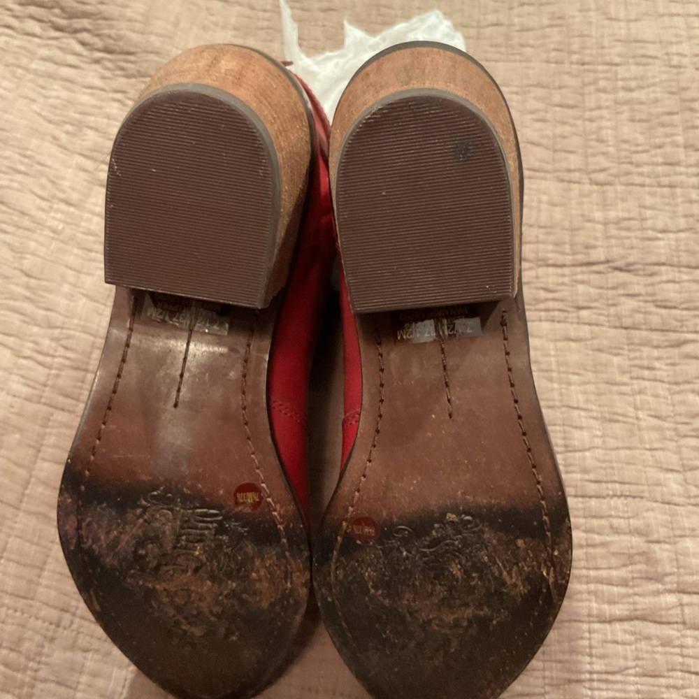 Boots. Red - Picture 3 of 3